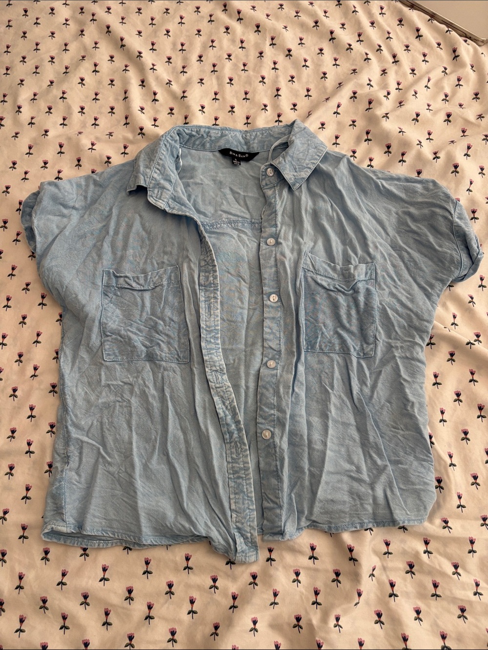 Light Blue Short Sleeve Button-Up Shirt